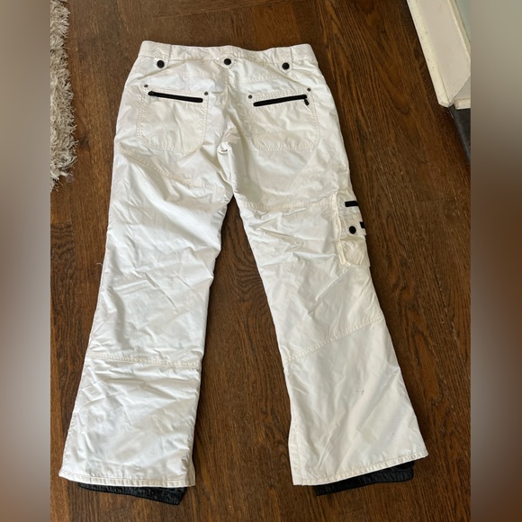 Bodyglove women’s large white ski/snowboard pants - Picture 4 of 4